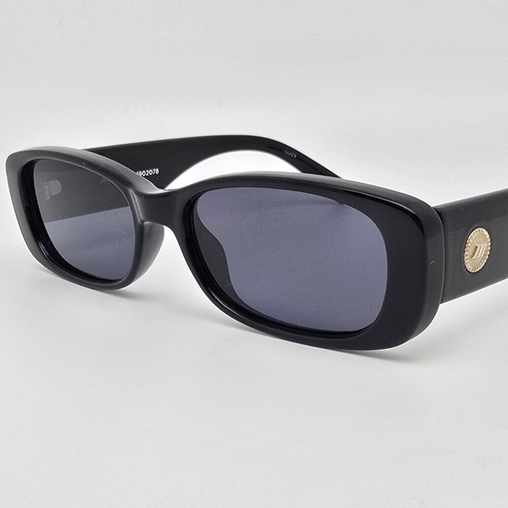 Le Specs Unreal! 1902078 Shiny Black Frame Smoke … - image 1